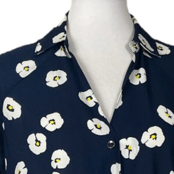 Cabi Top Button Down Collar Long Sleeves Blue White Floral Women’s Size Medium - Picture 10 of 12